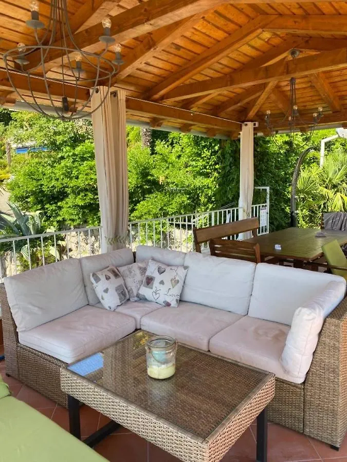 Villa Lovran, heated pool&incredible sea view