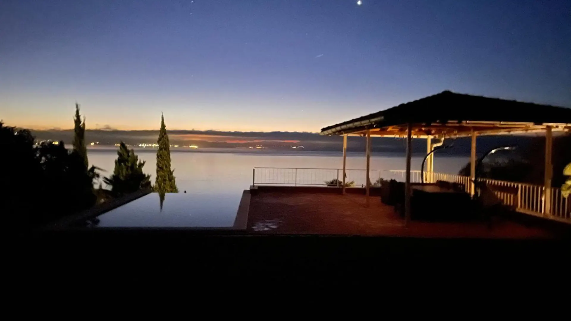 Villa Lovran, heated pool&incredible sea view  Laurana