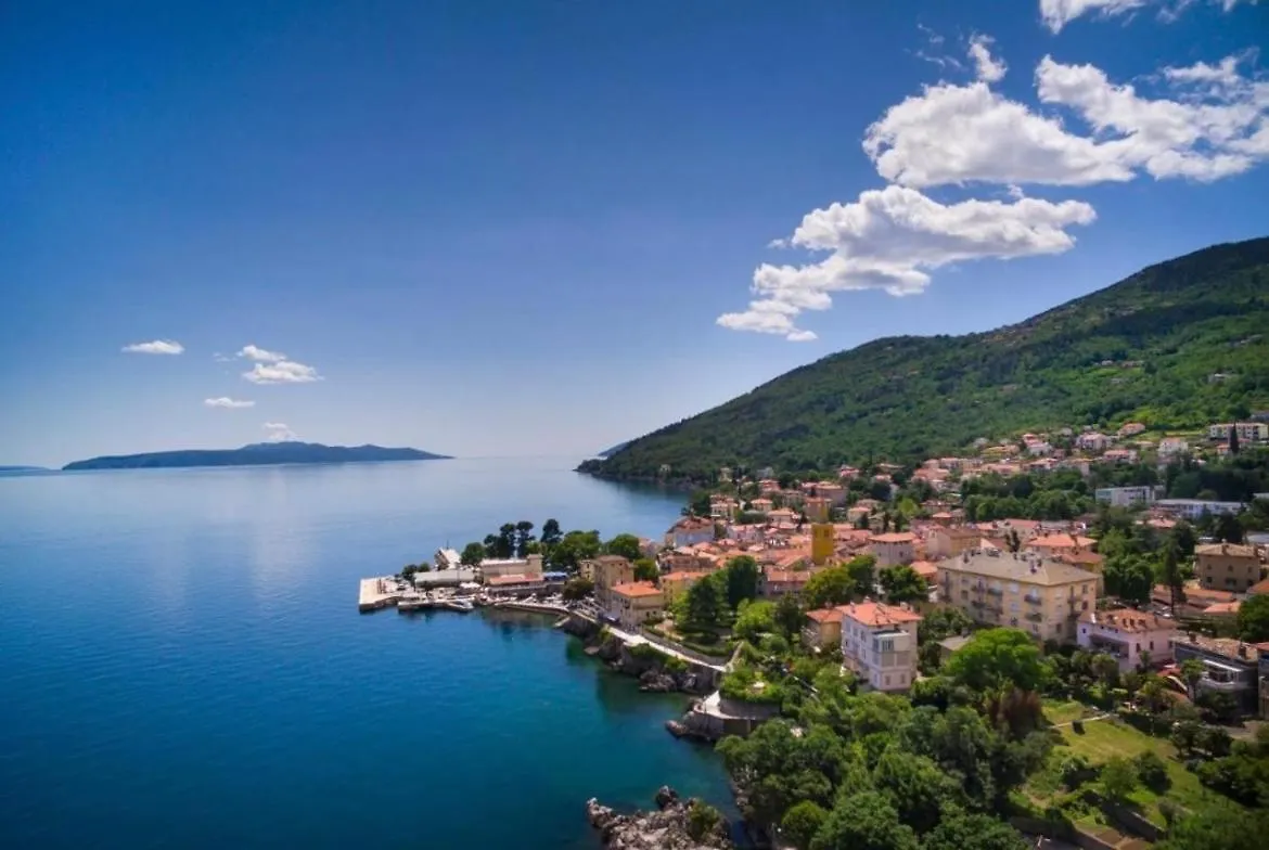Villa Lovran - 150M To The Beach - Infinity Pool - Incredible Sea View - Fitness Room 0*,  Horvátország
